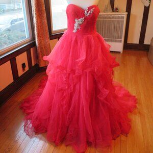 White One by Pronovias Wedding Dress Floriana